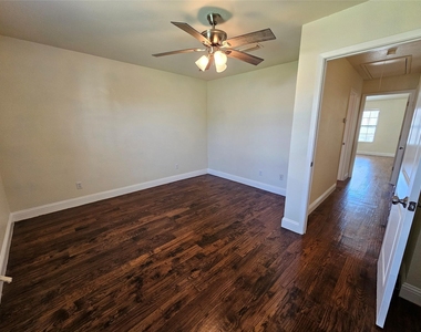 216 Samuel Boulevard - Photo Thumbnail 24