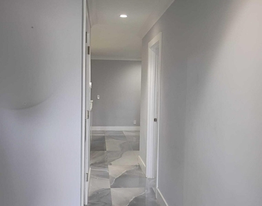 783 Ryanwood Drive - Photo Thumbnail 2