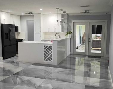 783 Ryanwood Drive - Photo Thumbnail 17