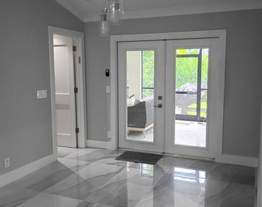 783 Ryanwood Drive - Photo Thumbnail 8