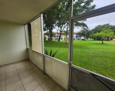 200 Sw 132nd Way - Photo Thumbnail 14