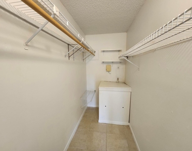 200 Sw 132nd Way - Photo Thumbnail 12