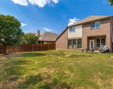 817 Glendale Drive - Photo Thumbnail 24