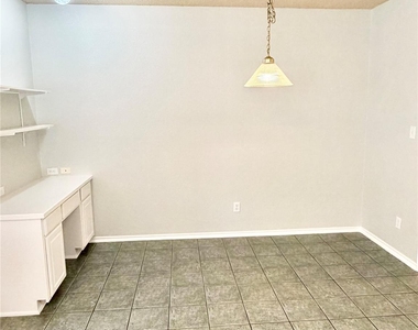 140 Fallkirk Drive - Photo Thumbnail 13