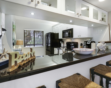 1601 Marina Isle Way - Photo Thumbnail 9