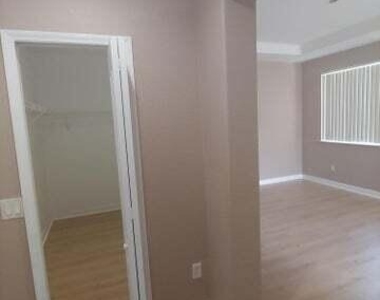2214 Shoma Drive - Photo Thumbnail 15