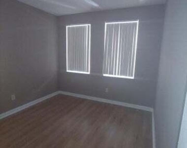 2214 Shoma Drive - Photo Thumbnail 10