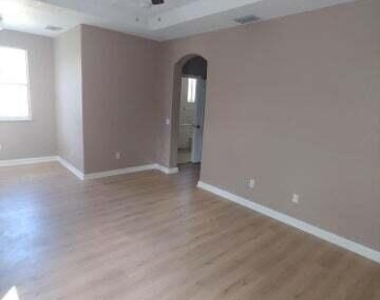 2214 Shoma Drive - Photo Thumbnail 12