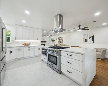 10228 San Juan Avenue - Photo Thumbnail 8