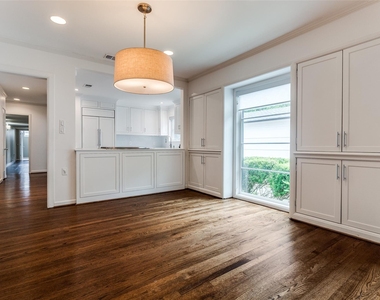 4625 N Versailles Avenue - Photo Thumbnail 6