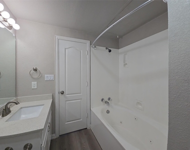 1501 Cedar Elm Drive - Photo Thumbnail 19