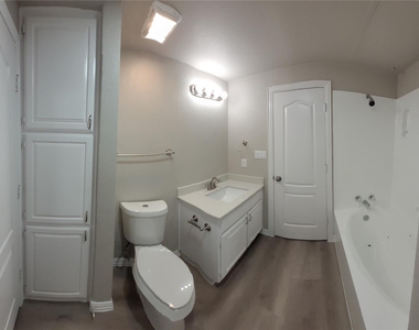 1501 Cedar Elm Drive - Photo Thumbnail 18