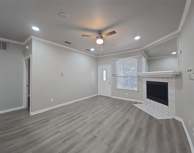 1501 Cedar Elm Drive - Photo Thumbnail 6