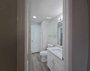1501 Cedar Elm Drive - Photo Thumbnail 20
