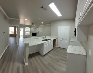 1501 Cedar Elm Drive - Photo Thumbnail 14
