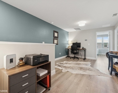 3901 Se Mentmore Lane - Photo Thumbnail 11