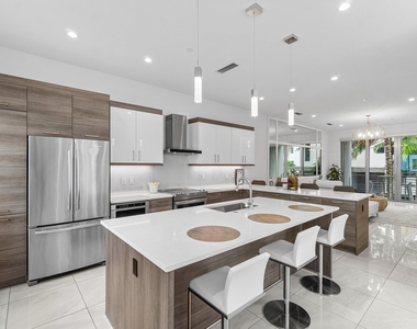 4053 Nw 17th Way - Photo Thumbnail 17
