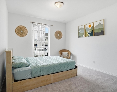 2073 Cloverfern Way - Photo Thumbnail 21