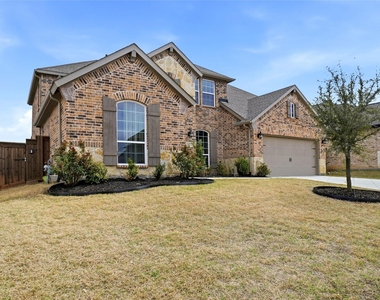 2073 Cloverfern Way - Photo Thumbnail 3