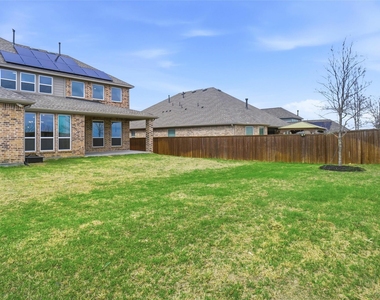 2073 Cloverfern Way - Photo Thumbnail 35