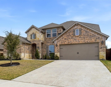 2073 Cloverfern Way - Photo Thumbnail 2