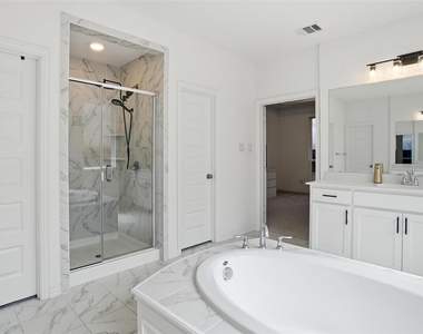 2073 Cloverfern Way - Photo Thumbnail 20