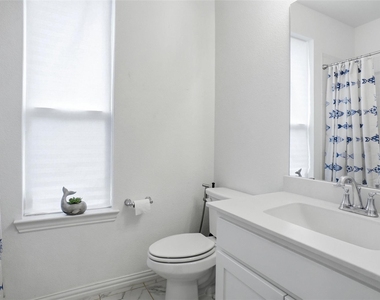 2073 Cloverfern Way - Photo Thumbnail 25