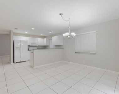 622 Lytle Street - Photo Thumbnail 18