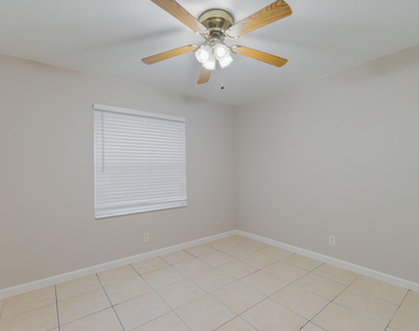 622 Lytle Street - Photo Thumbnail 8