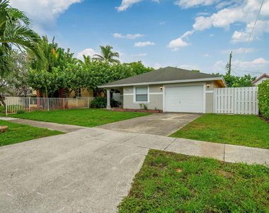 622 Lytle Street - Photo Thumbnail 1