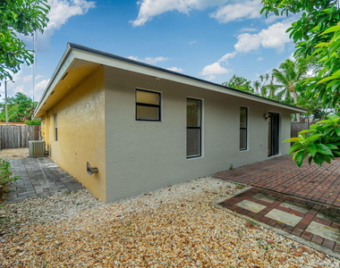 622 Lytle Street - Photo Thumbnail 30