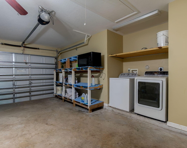 622 Lytle Street - Photo Thumbnail 25