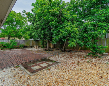 622 Lytle Street - Photo Thumbnail 29