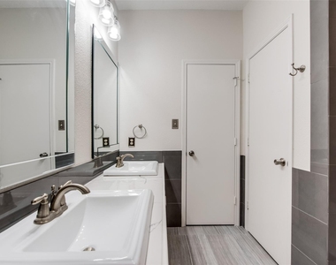 510 Norwood Place - Photo Thumbnail 16
