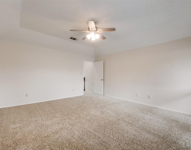 510 Norwood Place - Photo Thumbnail 14