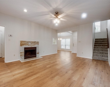 510 Norwood Place - Photo Thumbnail 1