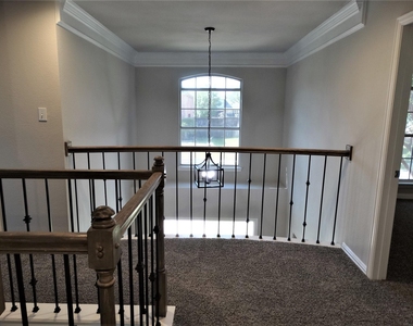 7904 Kettlewood Court - Photo Thumbnail 21