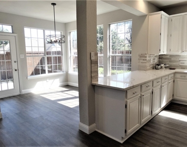 7904 Kettlewood Court - Photo Thumbnail 17