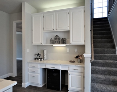 7904 Kettlewood Court - Photo Thumbnail 19