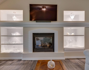 9600 Colbert Cove - Photo Thumbnail 5