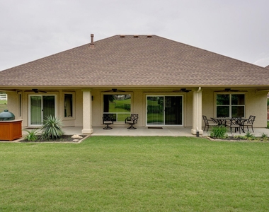 9600 Colbert Cove - Photo Thumbnail 23