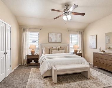 1213 Lambert Drive - Photo Thumbnail 6