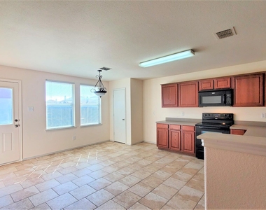 7536 Almondale Drive - Photo Thumbnail 6
