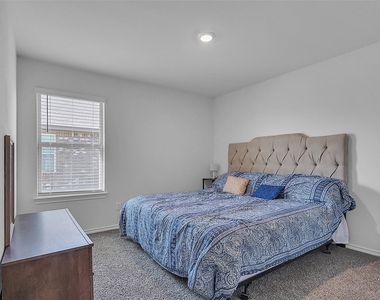 1208 Community Way - Photo Thumbnail 10