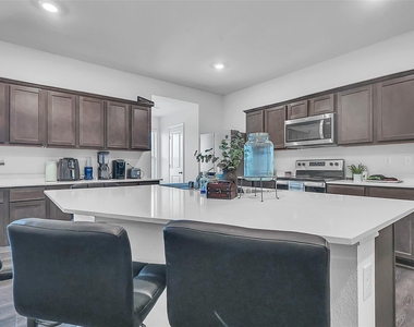 1208 Community Way - Photo Thumbnail 2