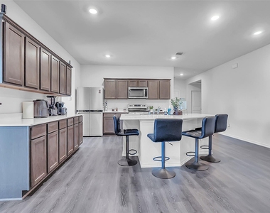 1208 Community Way - Photo Thumbnail 3