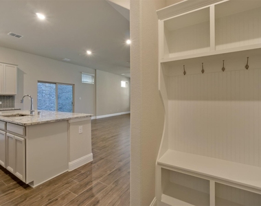 7616 Redondo Drive - Photo Thumbnail 12
