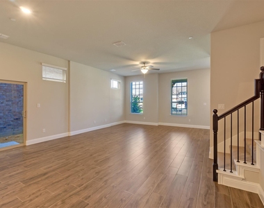 7616 Redondo Drive - Photo Thumbnail 7