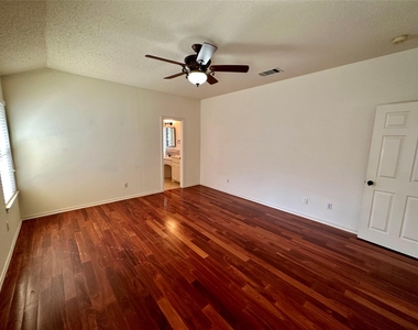 7109 Stoddard Lane - Photo Thumbnail 15