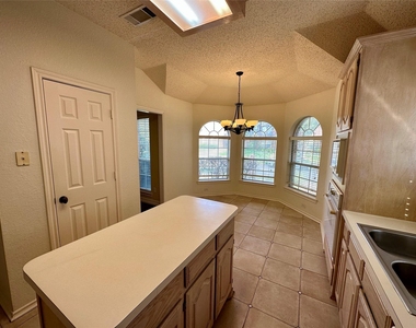7109 Stoddard Lane - Photo Thumbnail 12